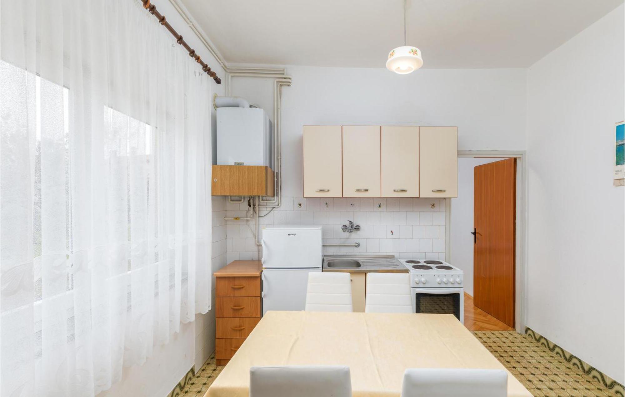 Lovely Apartment In Fazana With Kitchen Exterior foto